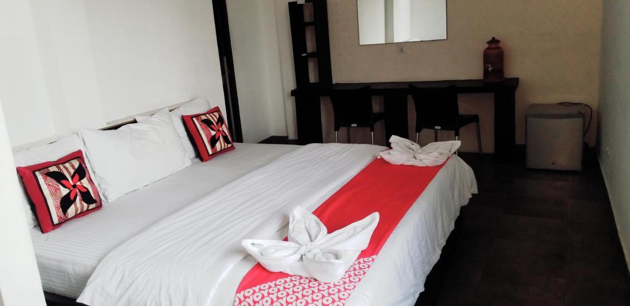 Kings Gate Airport Transit Hotel Katunayaka Dış mekan fotoğraf