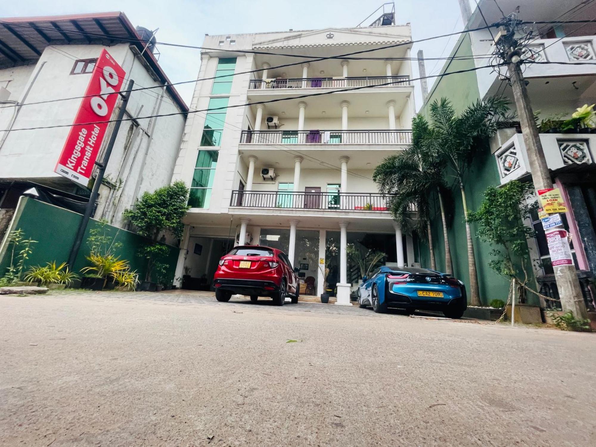 Kings Gate Airport Transit Hotel Katunayaka Dış mekan fotoğraf