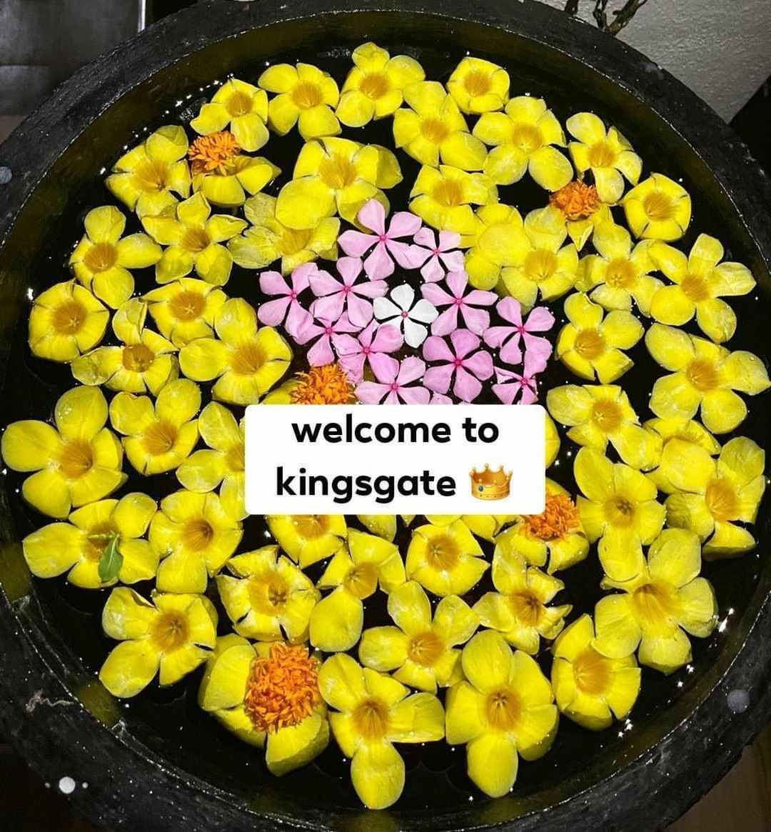 Kings Gate Airport Transit Hotel Katunayaka Dış mekan fotoğraf